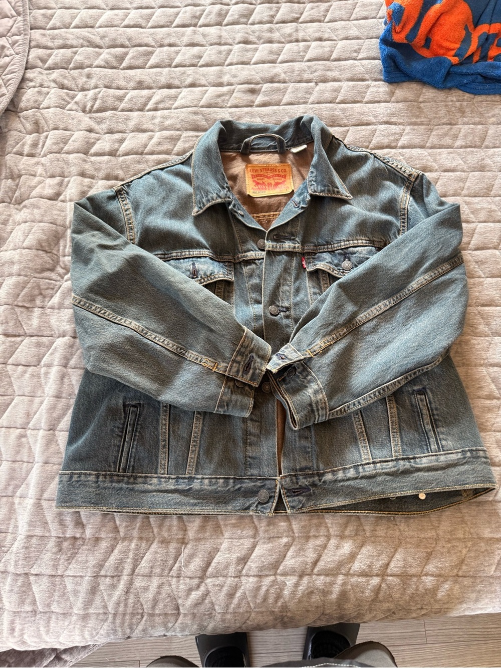 Levi's Blue Denim Jacket - Classic Trucker Style